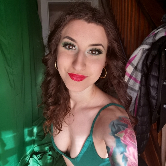 Meet your Posher, Stefania - Picture 1 of 1